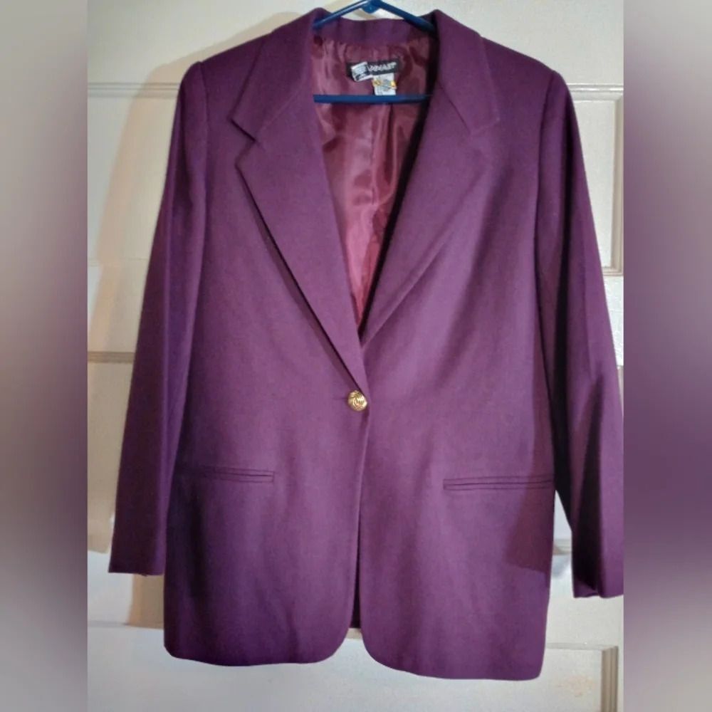 Savannah 10 women's Blazer / suit jacket purple